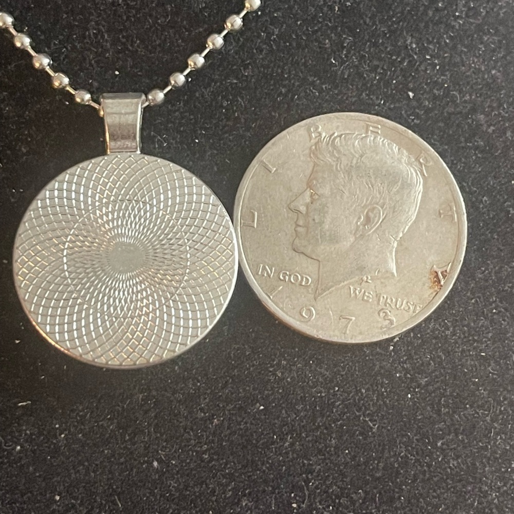 Necklace Charm Pendant - Picture 3 of 3